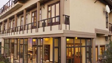 Coco-De-Mer Boutique Hotel