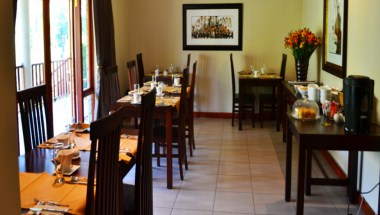 Riverwalk Bed &amp; Breakfast