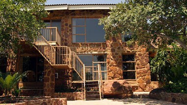 Leopard's Trail Guest Farm