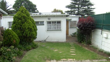 Jax Place Guest House