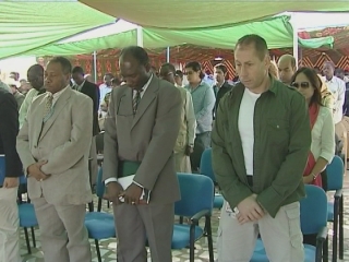 DARFUR / HAITI
