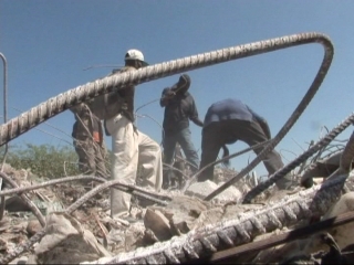 HAITI / SCAVENGERS