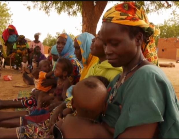 NIGER / BREASTFEEDING  