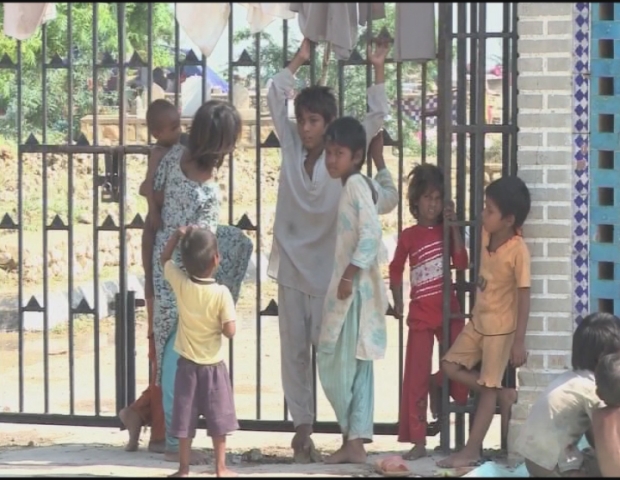 PAKISTAN / PROTECTION