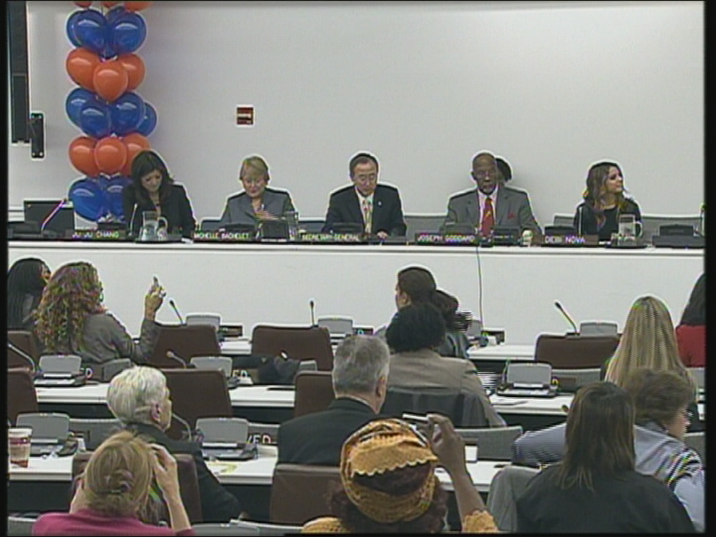 UN / ELIMINATION OF VIOLENCE AGAINST WOMEN WRAP