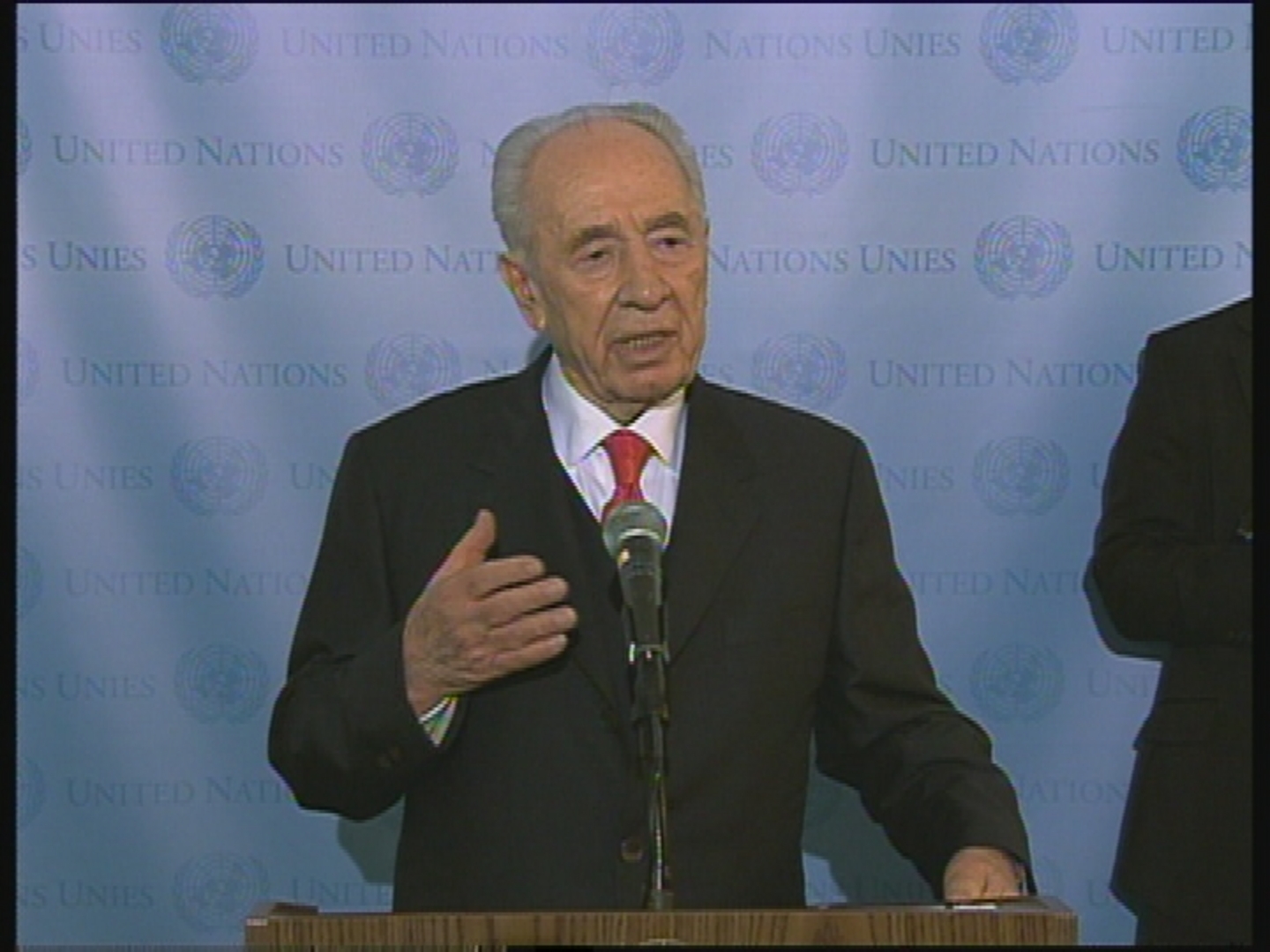 UN / PERES