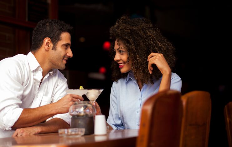 How Women Can Give a Great First Date