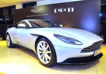 Aston Martin DB11 V8 - 01