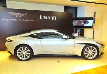 Aston Martin DB11 V8 - 03-1