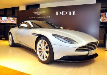 Aston Martin DB11 V8 - 04