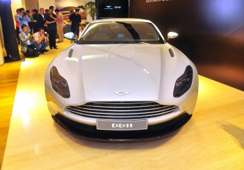 Aston Martin DB11 V8 - 06