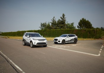 Jaguar Land Rover is testing smart, connected cars on British roads to prepare for self-driving cars Jaguar - 01 Collision avoidance