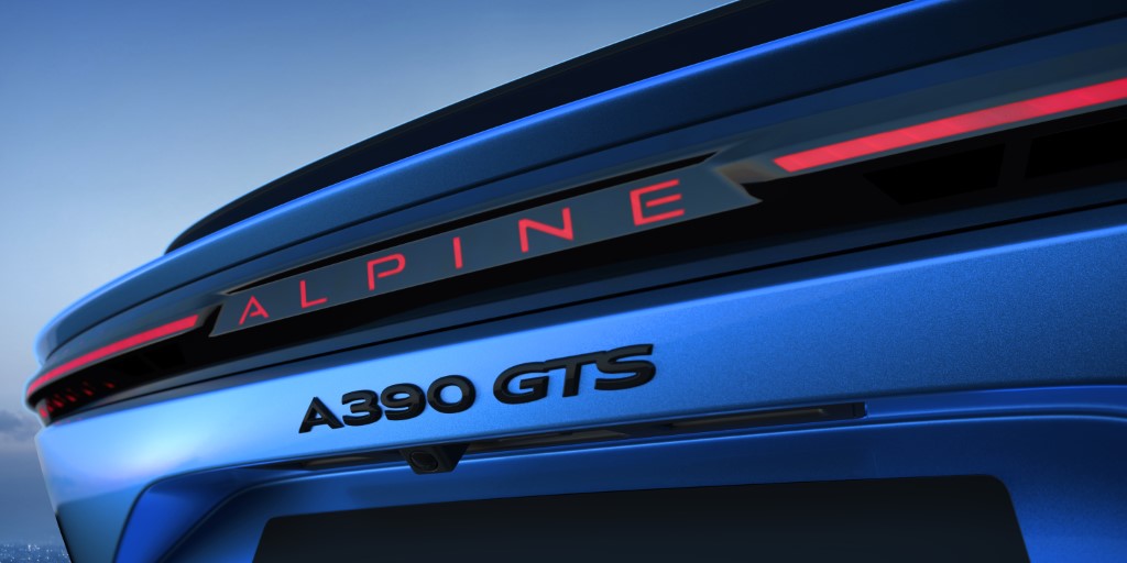 42_LOT2_CLOSEUP_EXTERIEURS_Ext_AlpineBleuVision_GTSBS1_LogoAlpineDZ110GTSarrière (Custom)