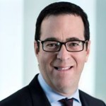 Engaging economist speaker at next chamber lunch