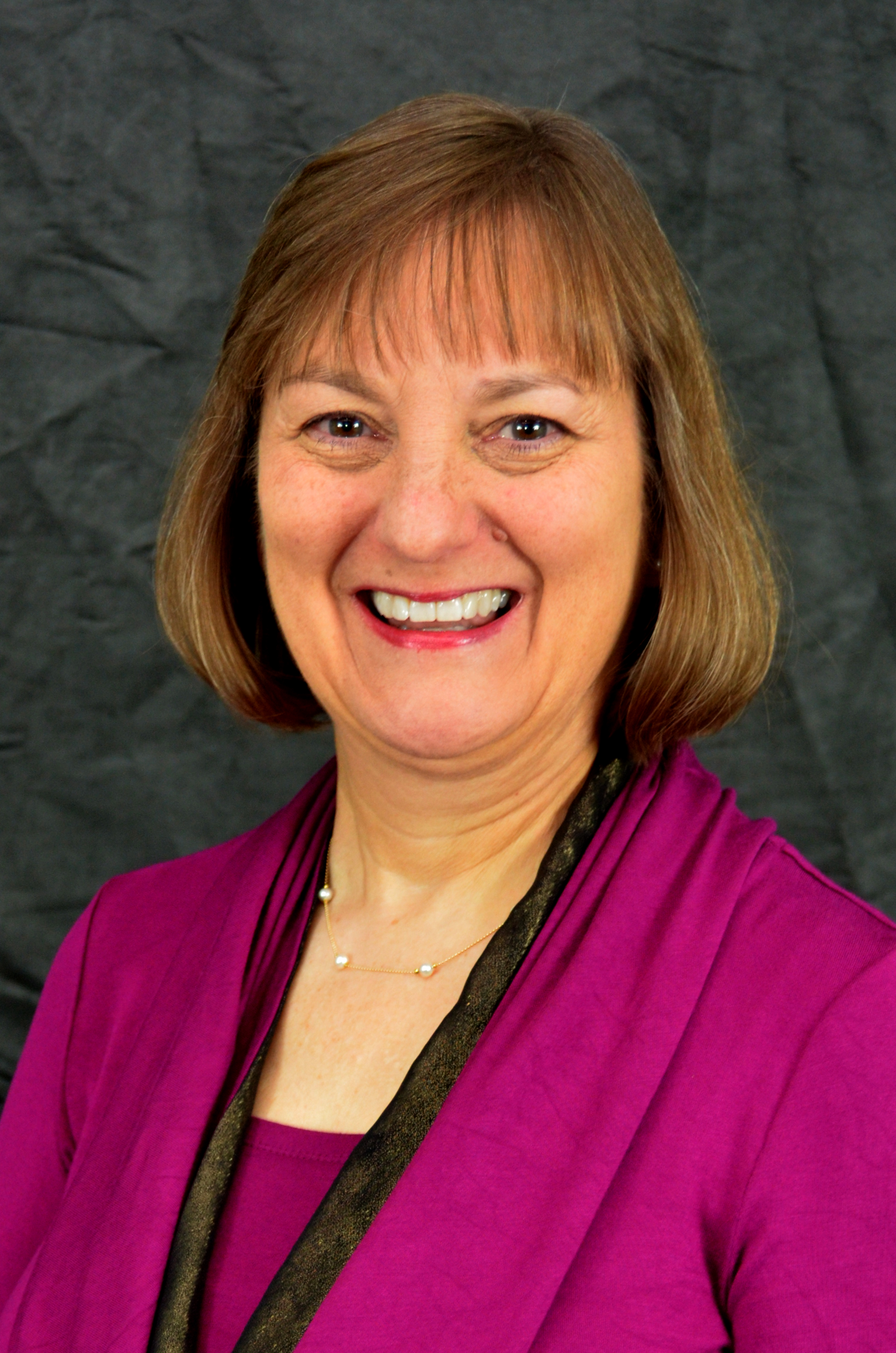 Wendy Sampson, Financial Manager