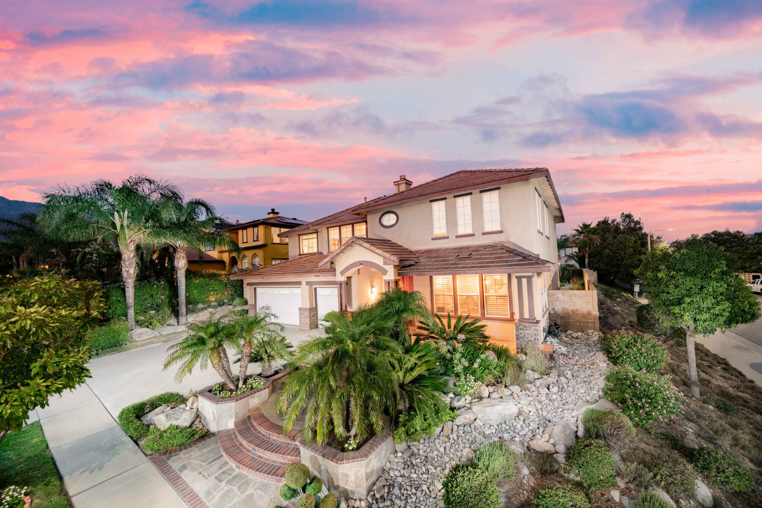 JUST LISTED!!!!