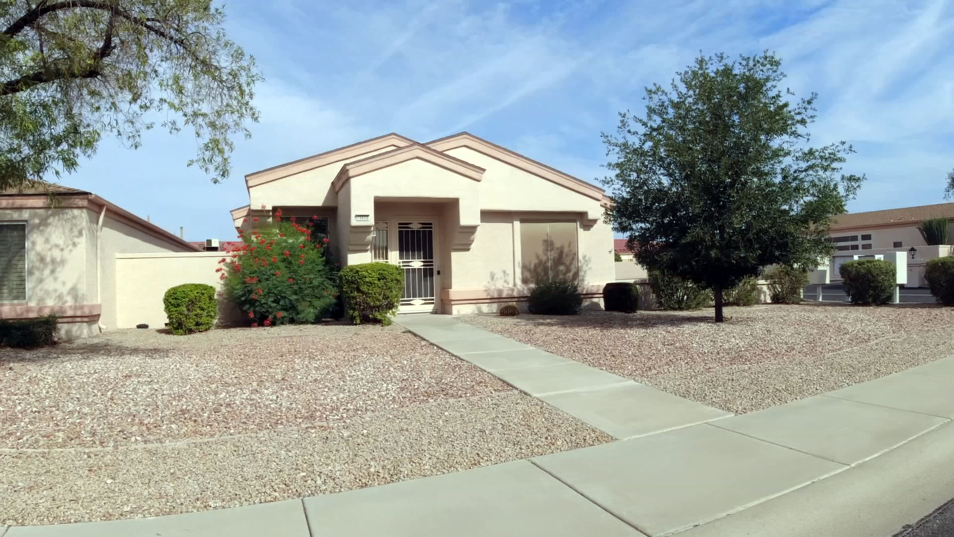 Sun City vs Sun City West