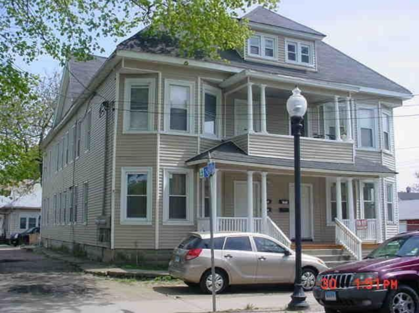 454 Newfield Avenue, Bridgeport, CT 06607 American Dream Team Realty