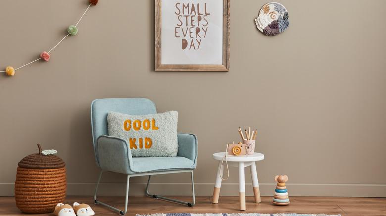 Creamy beige Paint Color