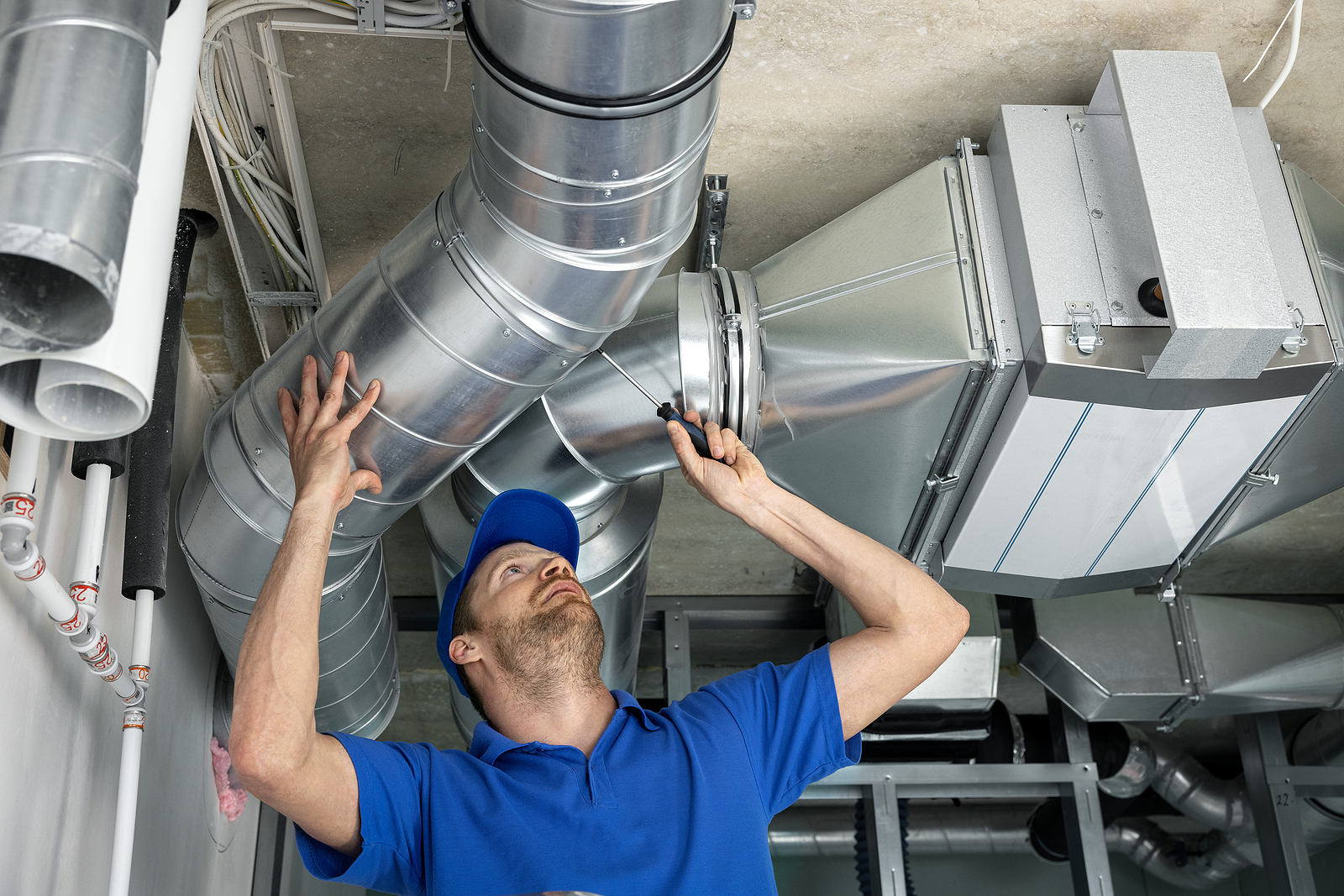 Considerations for Repairing Versus Replacing Your HVAC Unit City