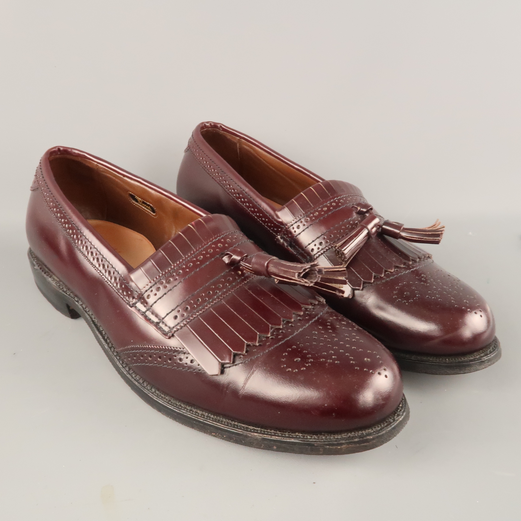 ALLEN EDMONDS Size 9.5 Burgundy Brogue Leather Eyelash