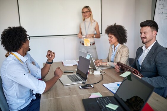 A Guide to Data Strategy: Understand, Plan & Implement