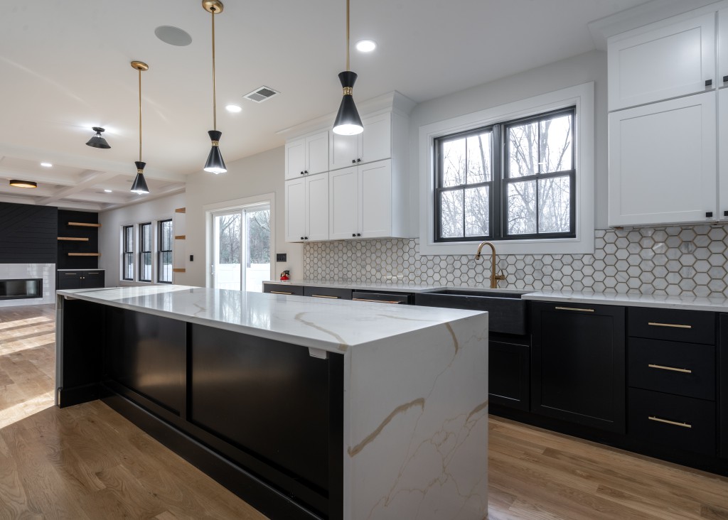 Regal Kitchen & Baths Inc