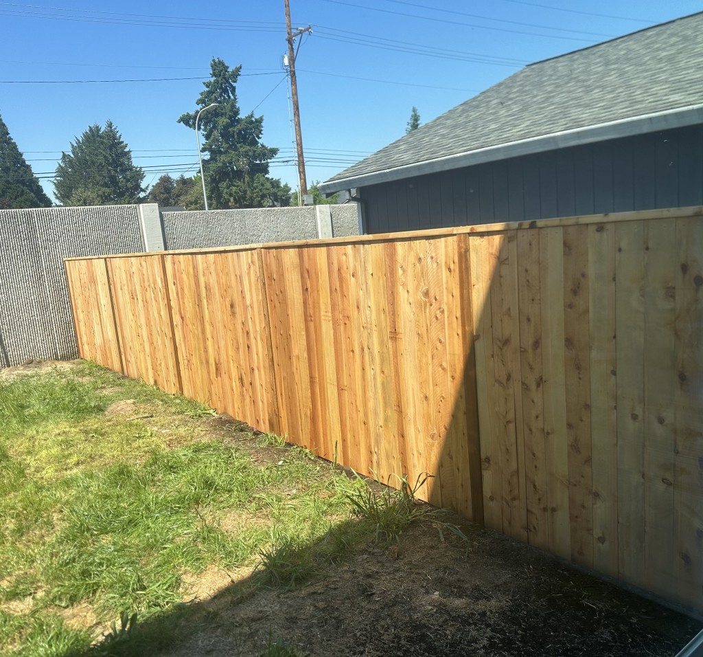 Rick's Custom Fencing & Decking