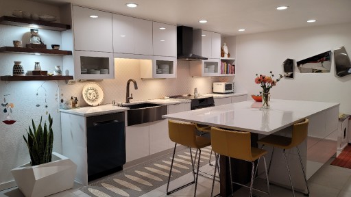 Contemporary Home Construction, Llc