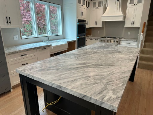 Stonehouse Granite By Temponi