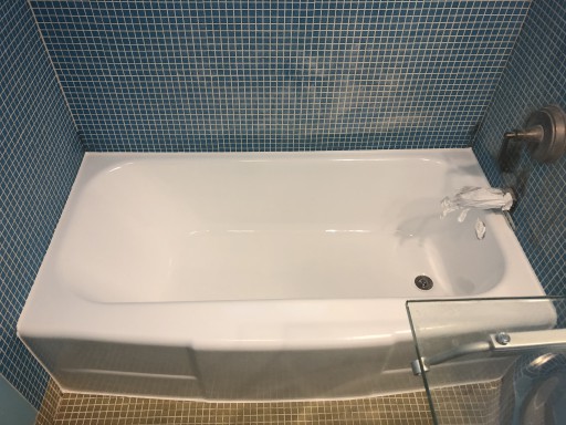 Coutino Refinishing Tubs & More