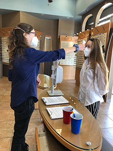 eye doctor check temperature