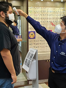 eye doctor check temperature