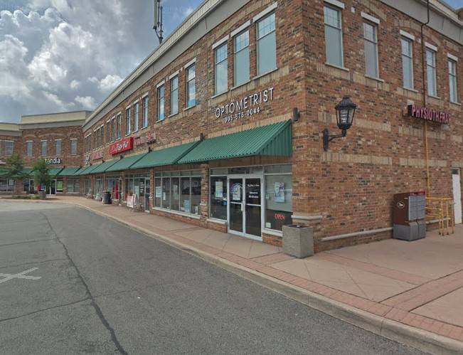 Optometrist At Holly & Derry in Milton, ON