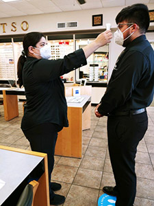 eye doctor check temperature
