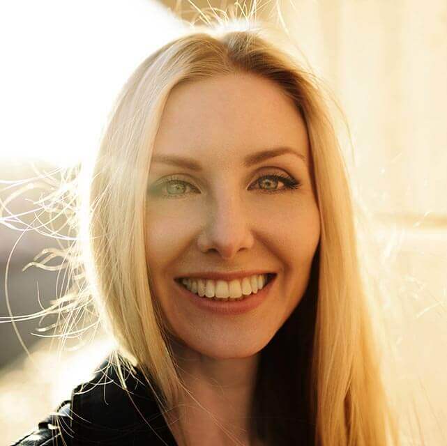 woman happy 2 640.jpg