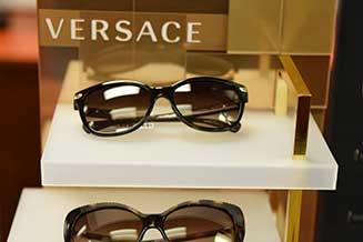 eyeglasses contacts
