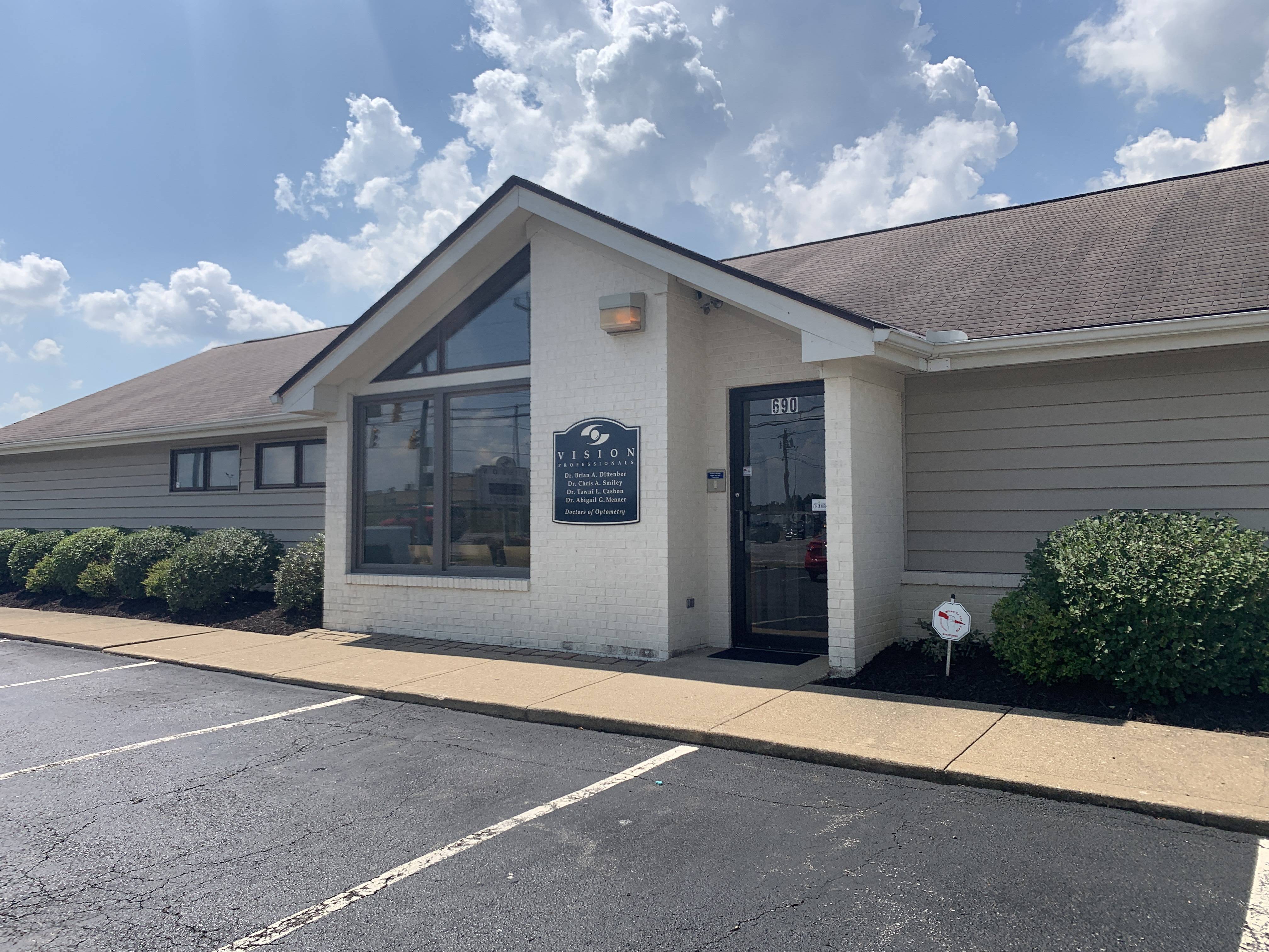 Eye doctor, our New Albany office in New Albany, OH