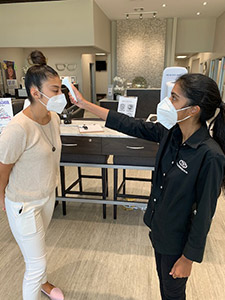 eye doctor check temperature