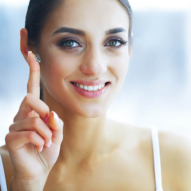 woman-contact-finger-extended-lic_640