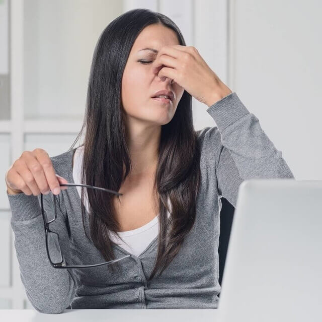 woman-suffering-from-cvs-640