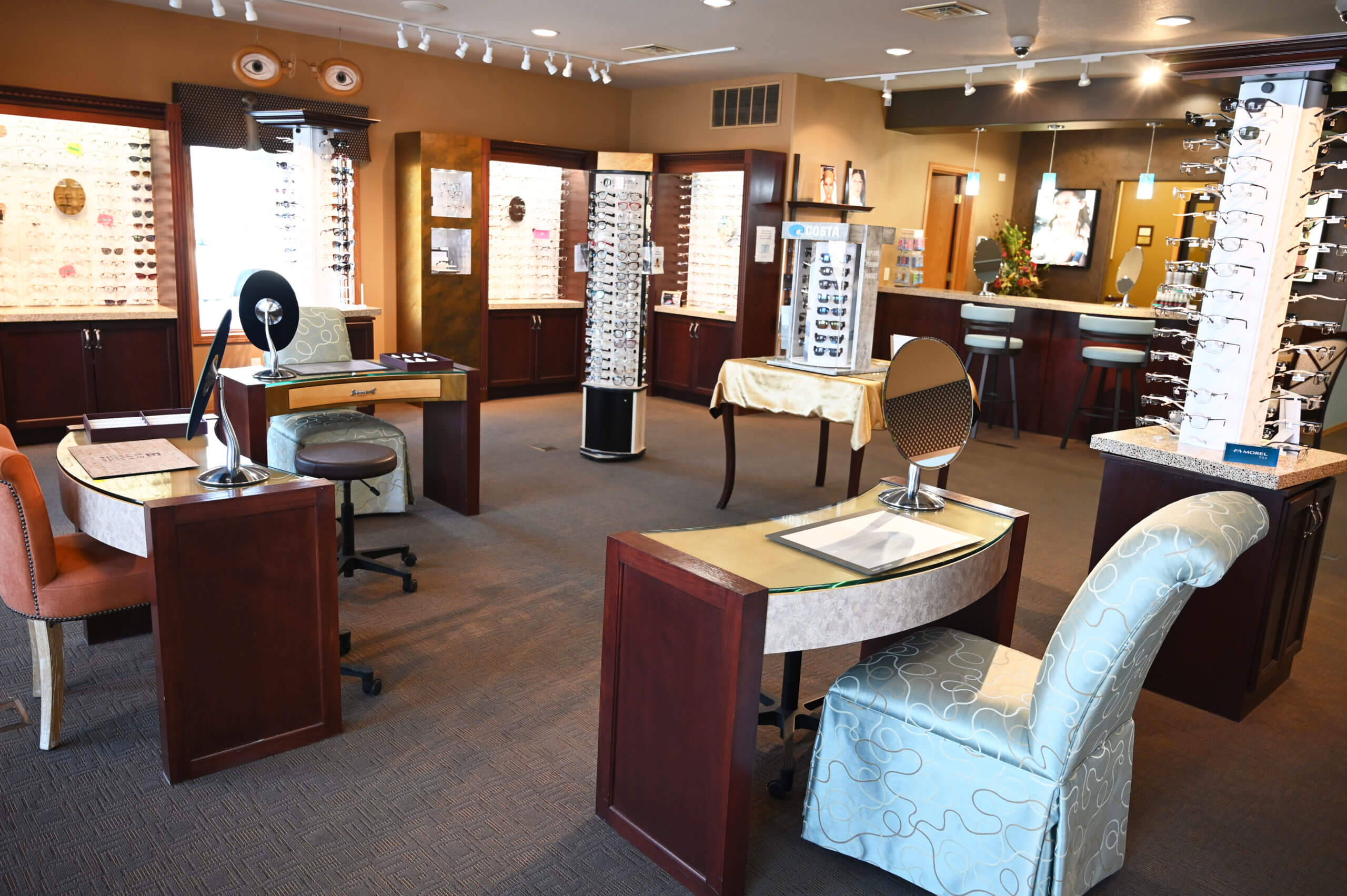 Weiss Eyecare Clinic in Watertown South Dakota has an excellent selection of eye glasses