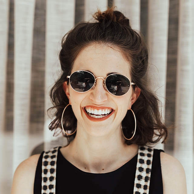 Happy Smiling Portrait 640.jpg