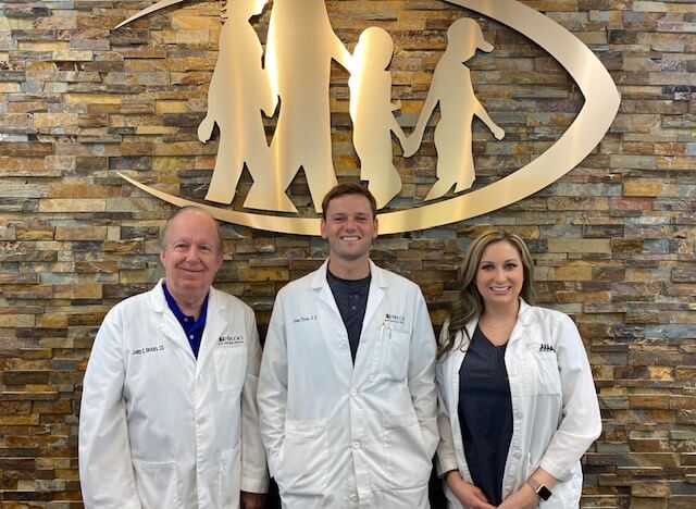 top 3 eye doctors near you