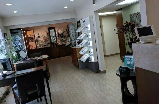 Oakbrook Optometry office