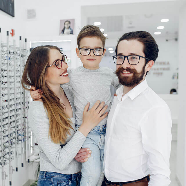 Family With Little Son Optical_640