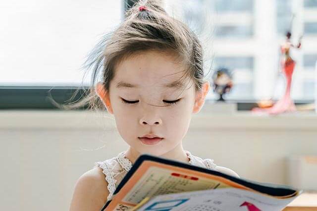girl reading book 420 (1)