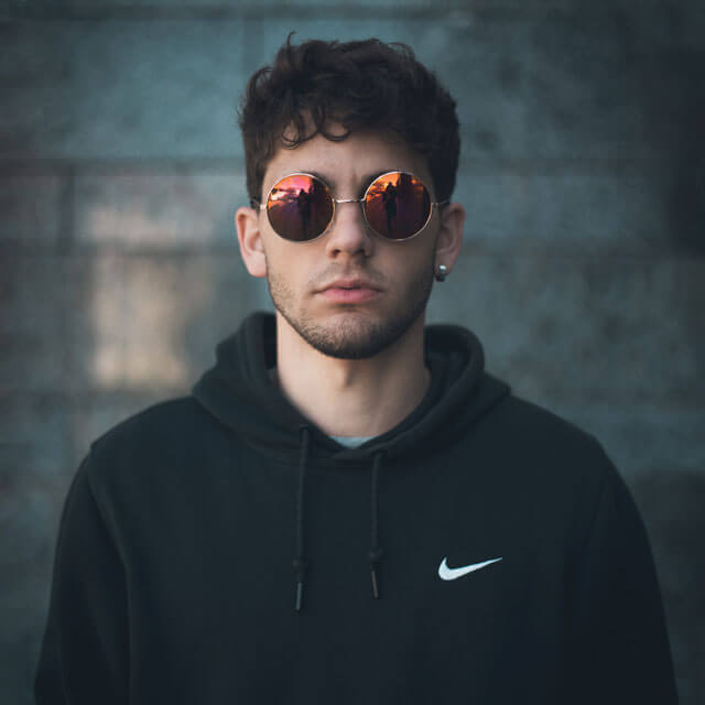 man-glasses_640