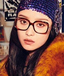 GUCCI 2020 250×300