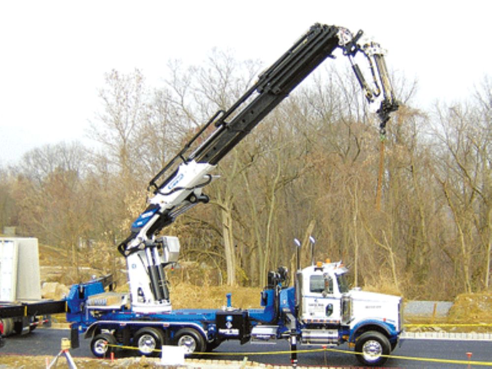 Crane Specialists Delivers North America’s First Effer Model 1780